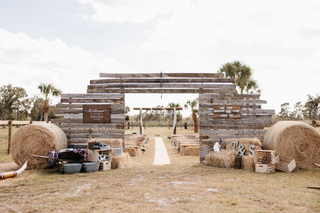 Country Style Florida Wedding